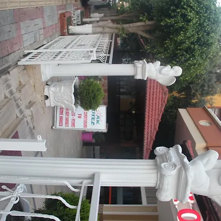 Ak בית הארחה 2*